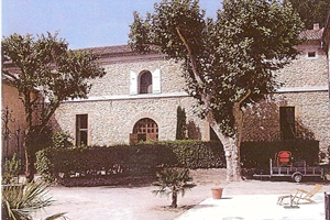 2002/2003  cour intérieure du château vaucros