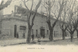 Place de la Mairie et La Poste