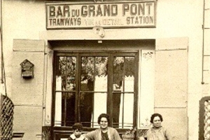 Bar  "le Grand pont" (Ouuveze)