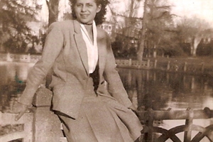 1943 :  (21 03) "au parc municipal"