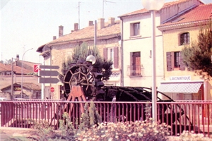  l'ilot du moulin (lavomatique)