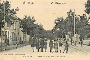 Avenue d'Avignon et La Poste