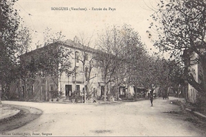 Entrée du Pays