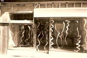 1966  Chaussures (rénovation magasin de tissus (a et r sécchiaroli) "avenue du 11 novembre"