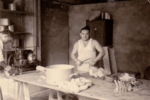 1950 et + M. Achard "salaisons rue Ducrés"