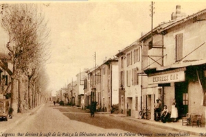 1944/2015  (Café Express Bar et Café de la Paix Deymier Sorgues rte d'0range – Version 3