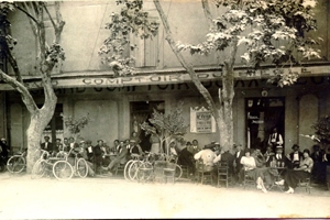 Café "Comptoir du Siécle" cours de la république 