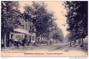 Café- Hotel 'Le Central" Avenue d'Avignon RN7