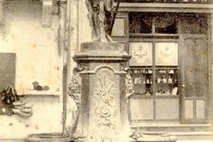 1920  coiffeur place de la République