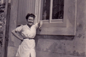 1946 Aimée Vaute (Curi) 1er Salon de Coiffure Rue des Remparts