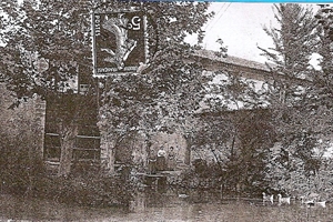 1950 usine sur l'ouvèze