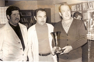 1976