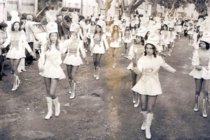 1975