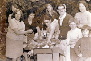 1977