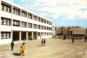 1970 collége voltaire