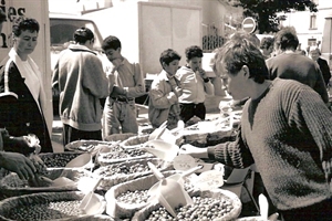1975 " le marché"
