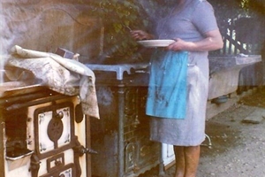 1960 et +   helene deymier a la coquette