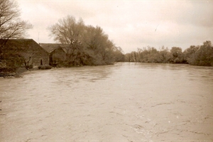 1933 l' ouveze en crue
