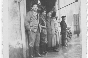 1951-Inondations-RN7 devant l'épicerie "Soleil"