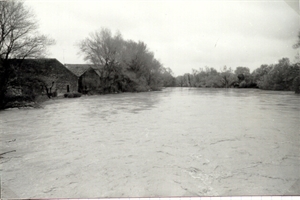 1951 l'ouveze (crue)