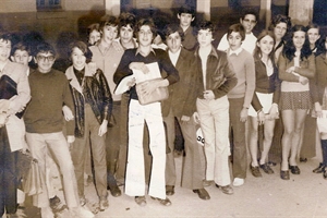 1976