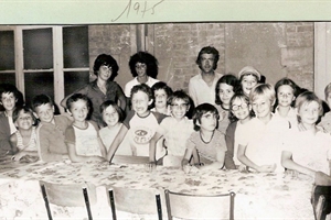 1975 colonie de "ballons"
