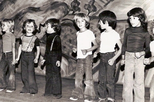 1977