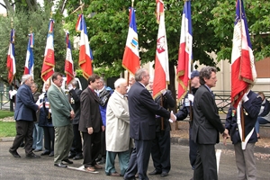 Honneurs pour les drapeaux – avec Gerhard Schmidt et Joseph Nitti