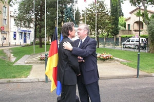2005 – les Maires Millon et Schmidt